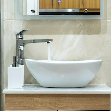 Juliets+ In The Heart Of Athens! Apartment