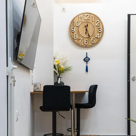 Apartment Juliets+ In The Heart Of Athens!